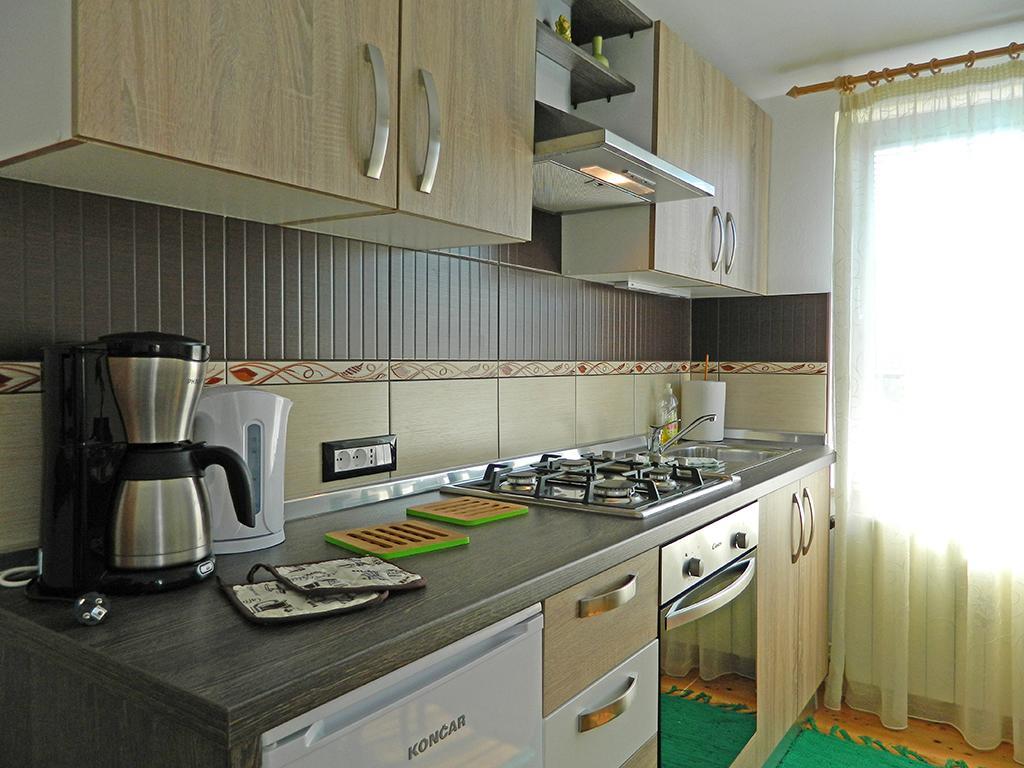 Apartment San Ližnjan Quarto foto